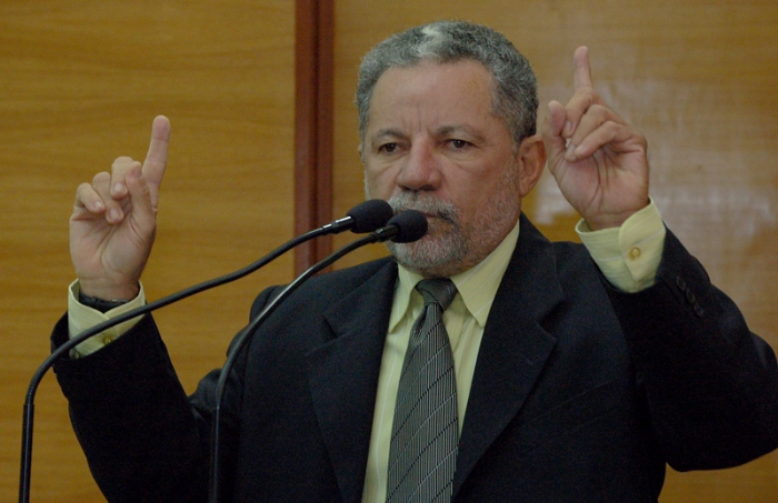 Francisco Gualberto em pronunciamento na tribuna da ALESE